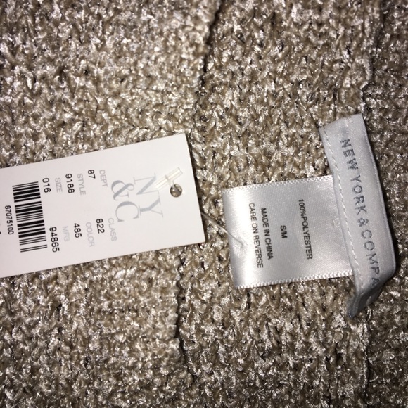 NY&C shawl - Picture 2 of 5